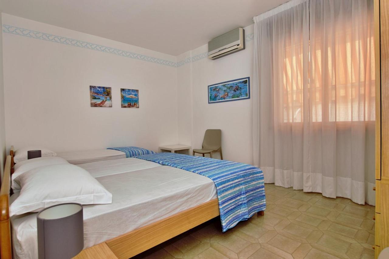 Residenza Canova ลินญาโน ซับเบียโดโร ภายนอก รูปภาพ